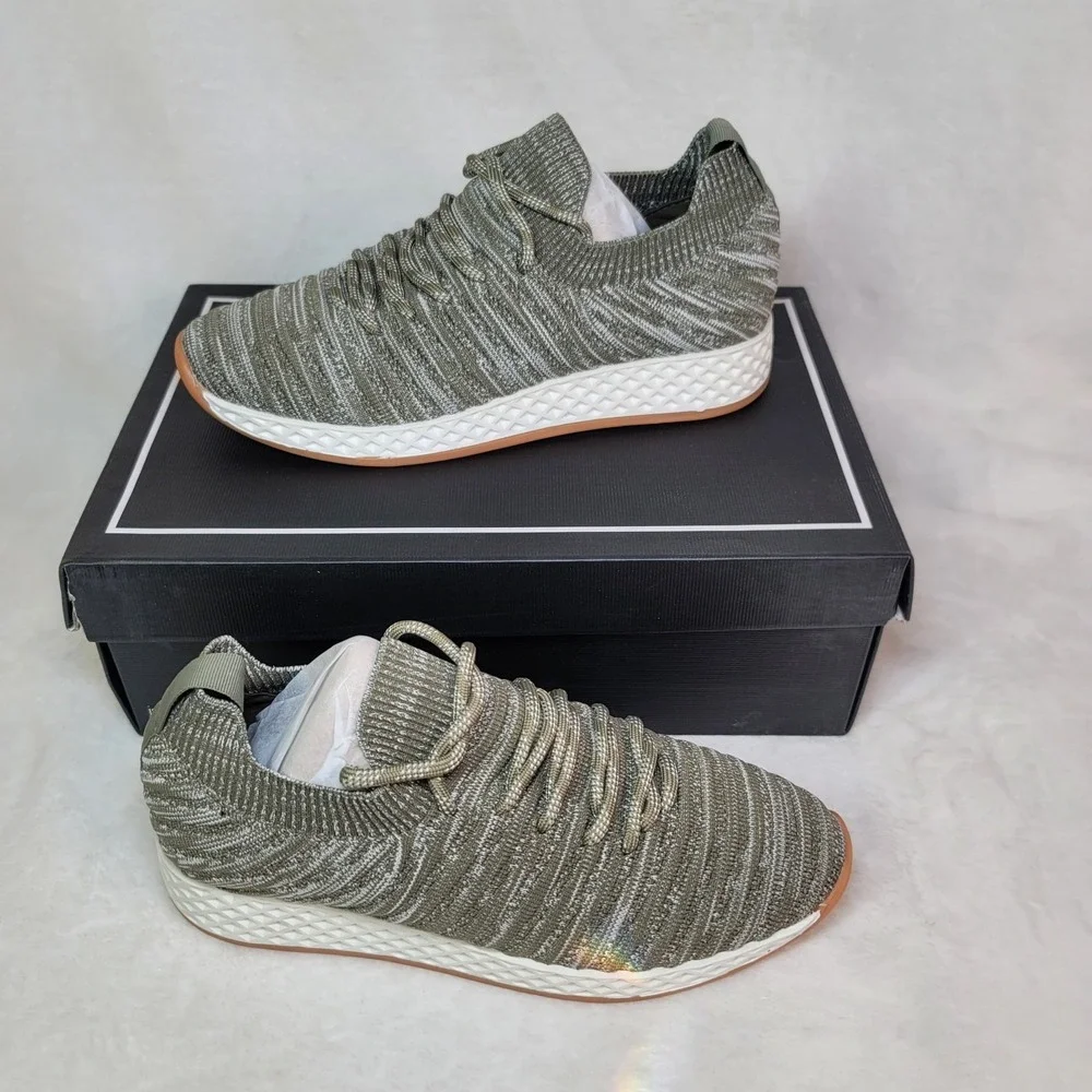 Urban Sport By J/Slides Opy Sneakers Activewear Khaki Size 7.5M Knit Lightweight